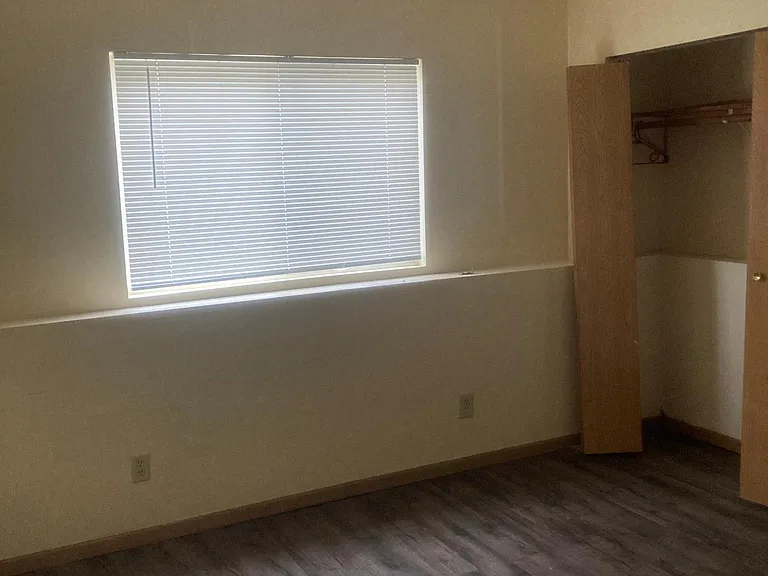 2324 Ashland Cir #1 — Photo 16