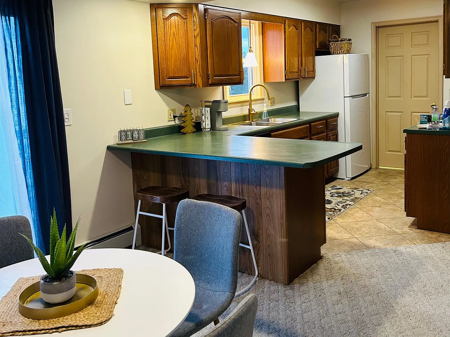 1 bed, 900 sqft, $1,650 — Photo 4