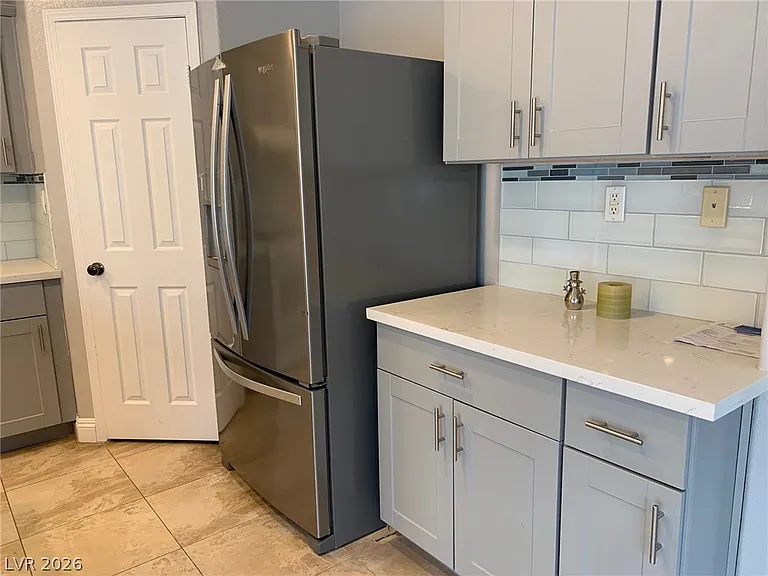 9933 W Diablo Dr — Photo 15