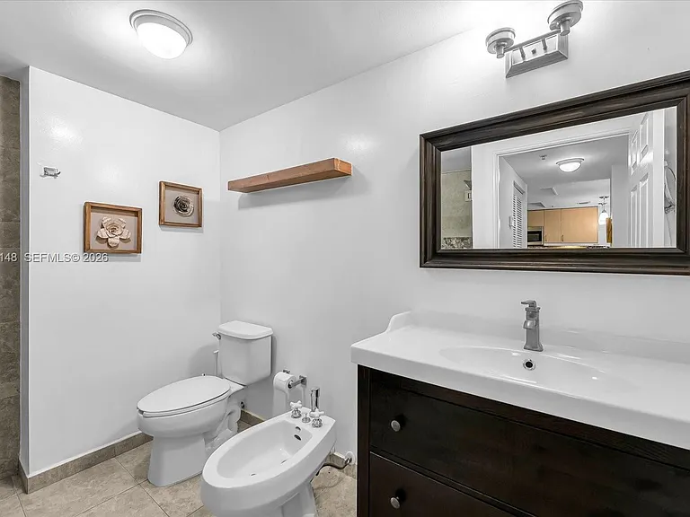 2951 S Bayshore Dr #307 — Photo 9
