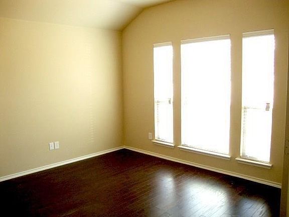 5th image of 1008 Evers Dr