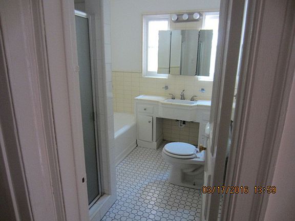 4th image of 7283-89 Franklin Ave #1818