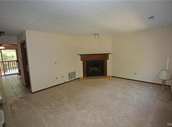 4th image of 273 Carmel Woods Dr