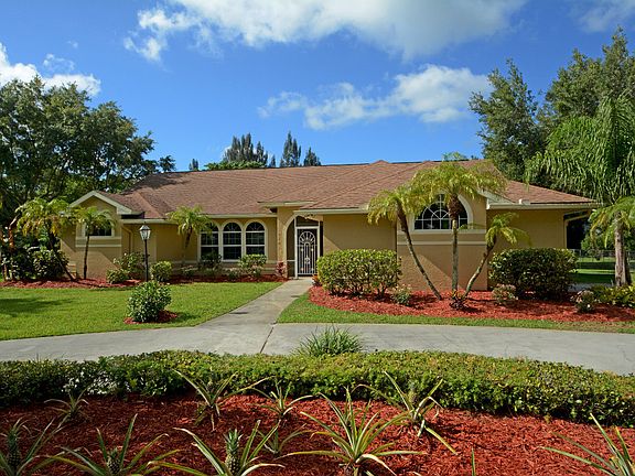 3rd image of 4221 6th Ln SW