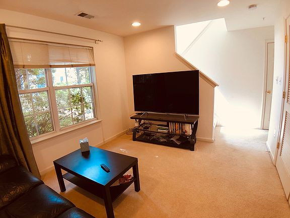 3rd image of 21056 Sojourn Ct