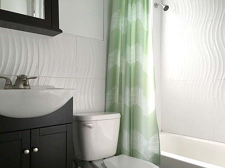 3rd image of 340 Roebling St Ste 2