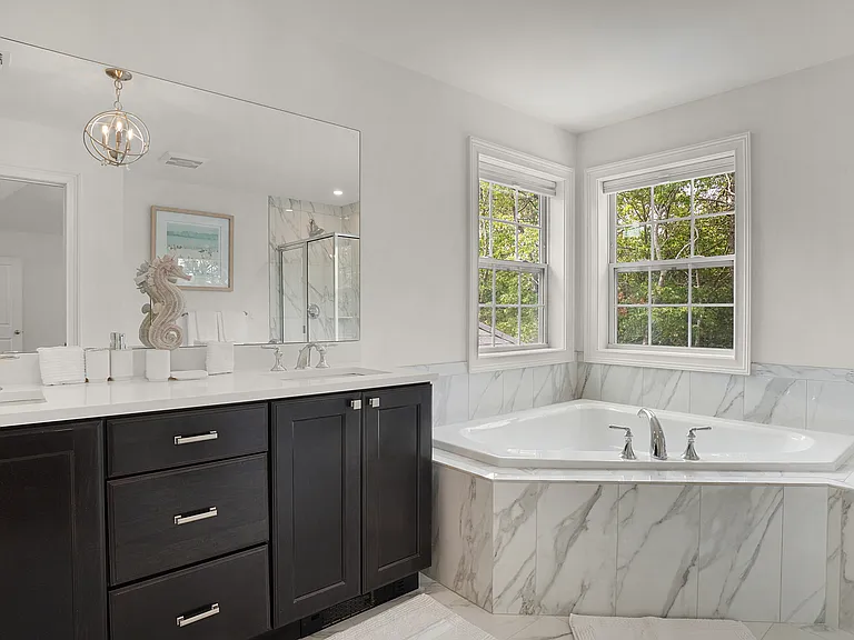 9 Greenway Ct — Photo 14