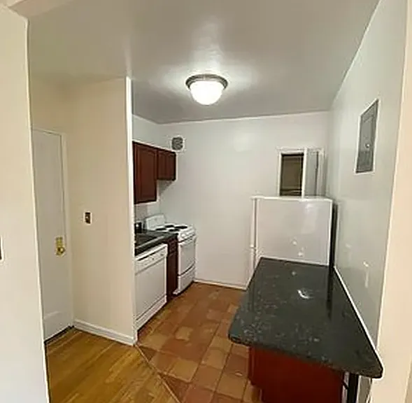 125 Christopher St #6A — Photo 5