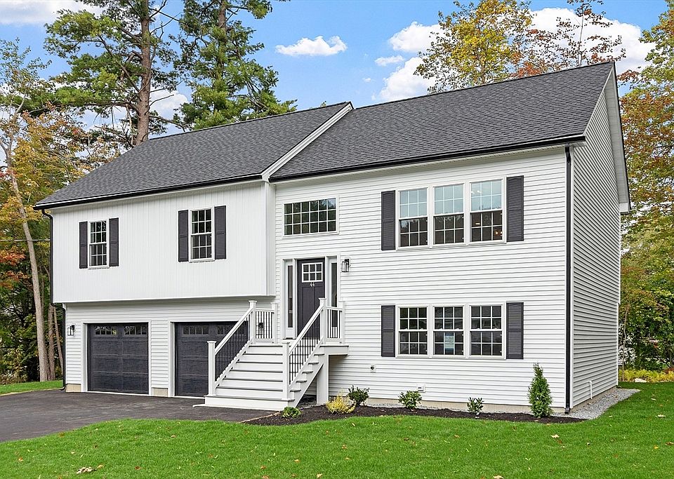 1st image of 44 Bel Air Dr