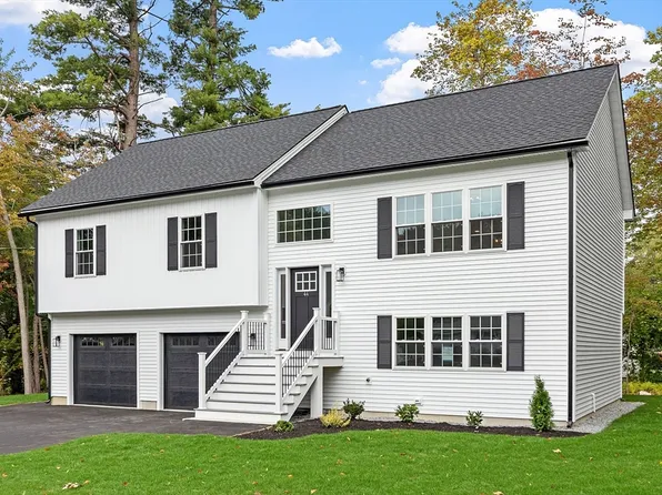 44 Bel Air Dr, Fitchburg, MA 01420