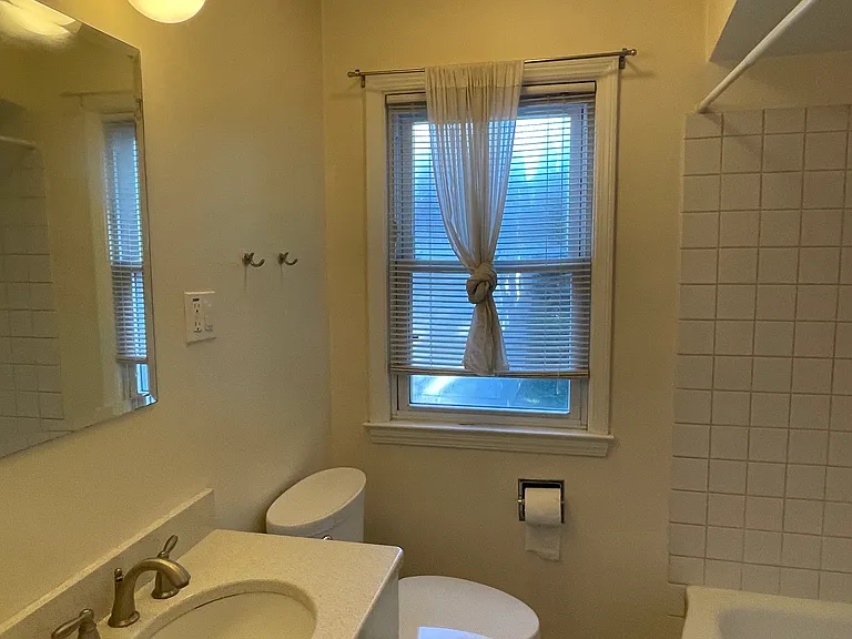 2112 Alice St — Photo 34