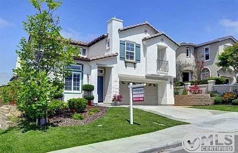 2nd image of 440 Avenida Antonio