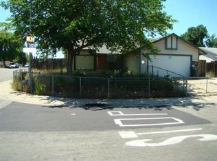 7145 Arutas Dr, North Highlands, CA