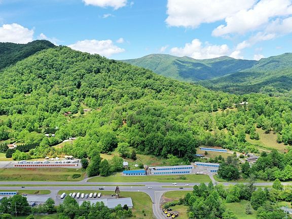 2nd image of 4472 Us Highway 441 S