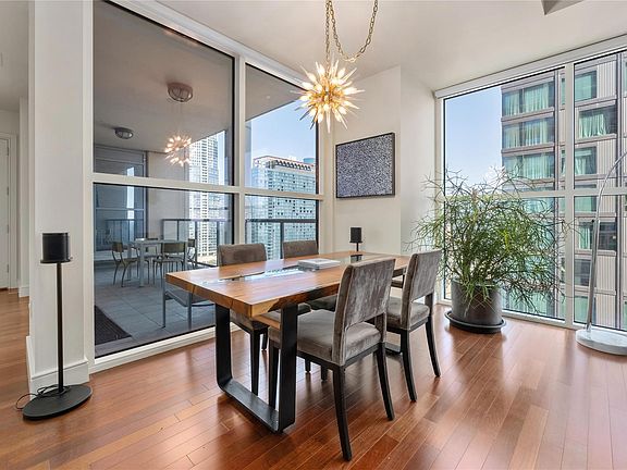 5th image of 98 San Jacinto Blvd #2203