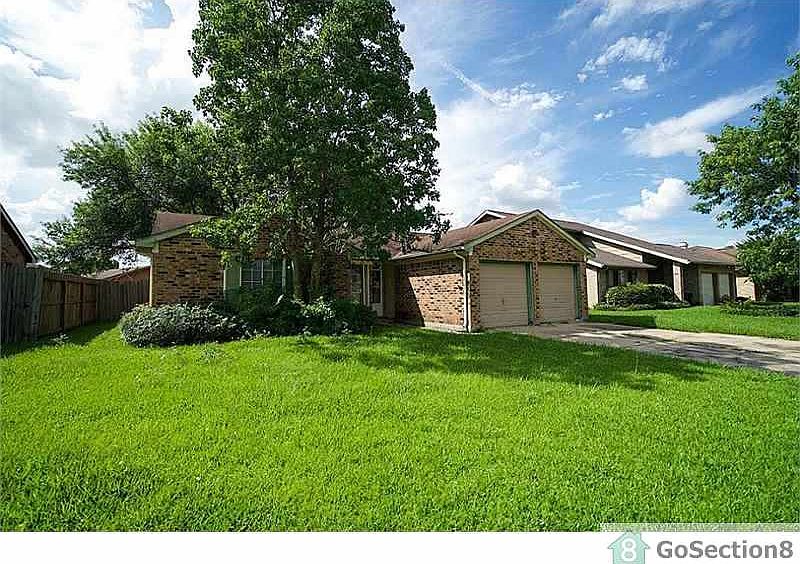 1st image of 1122 Mossridge Dr