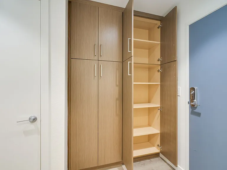Ellie Jean Apartments — Photo 6