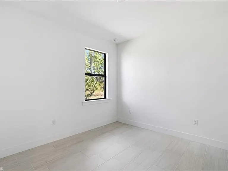 2148 Sequoia Ct — Photo 23
