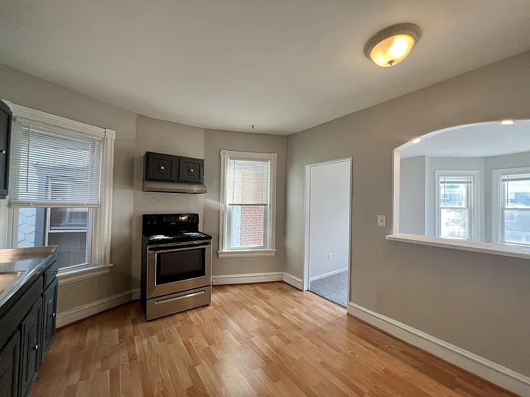 1323 N Dupont St #B — Photo 6