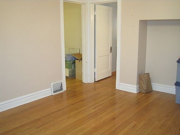 4th image of 5228 W Byron Street # Fl 1ST