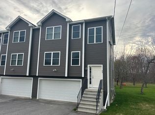 676 Burncoat St, Worcester, MA 01606