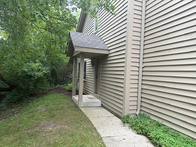 2 bed, 2.5 bath, 1500 sqft, $3,000 — Photo 2
