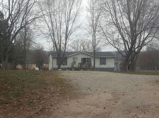 30915 Hunter Rd, Lebanon, MO 65536