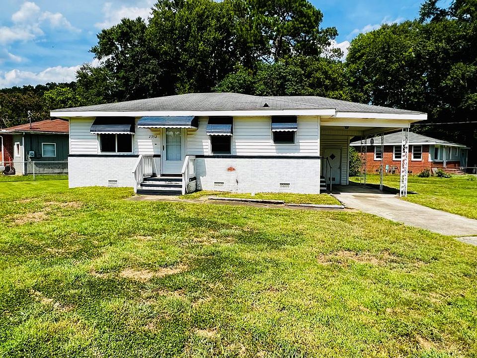 1st image of 2352 Cornell Ave