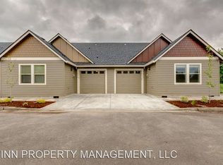 8219 NE 20th St, Vancouver, WA 98664