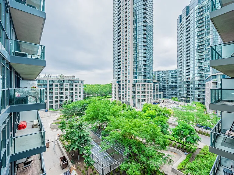 209 Fort York Blvd #658 — Photo 15