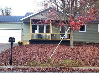 1405 Montello Ct, Canton, IL 61520