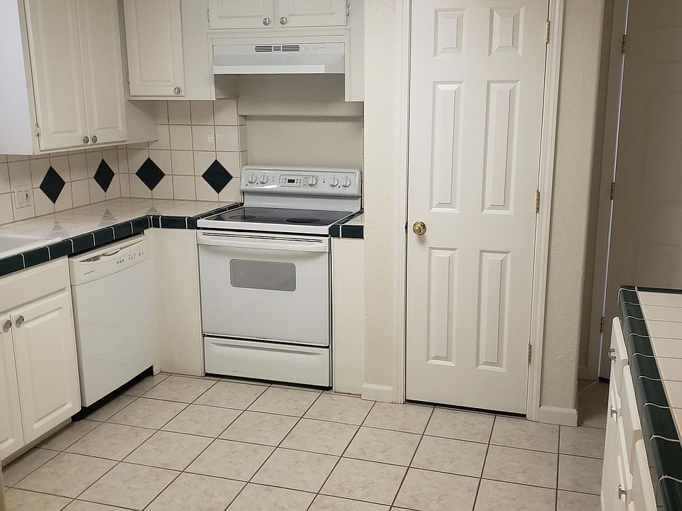 2nd image of 4700 Melvin Dr
