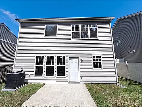 10640 Secret Garden Ln Photo 1