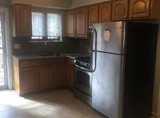 11 1st St, Yonkers, NY 10704