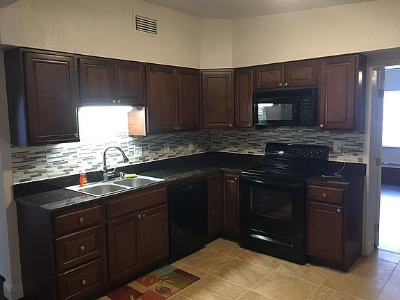 5th image of 100 Wilkins Cir