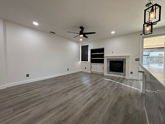 3rd image of 8683 Heritage Hill Dr