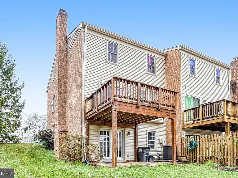 11337 Cromwell Ct — Photo 24