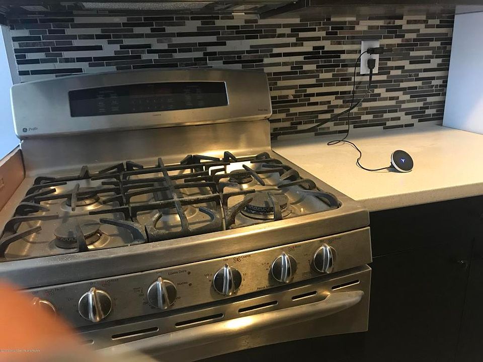 2nd image of 12H Manchester Ct