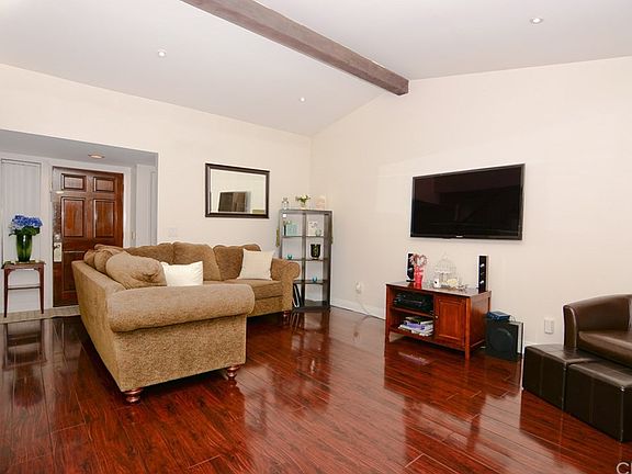 4th image of 1154 N Sunflower Ave #12