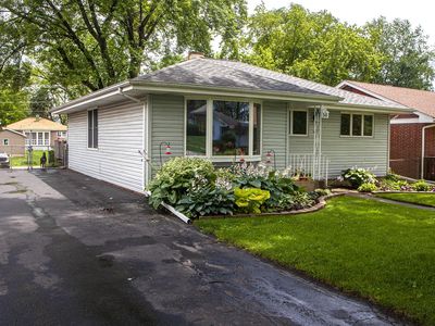 243 Prospect Ave, Mundelein, IL, 60060
