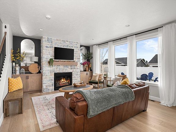 5th image of 1706 S Morningside Heights Dr
