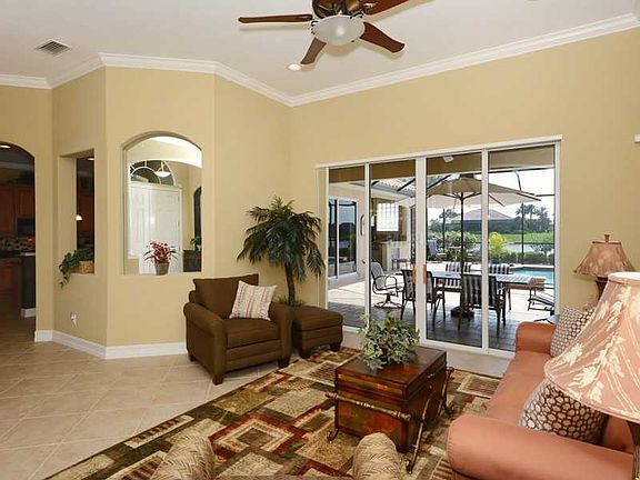 3rd image of 294 Pesaro Dr