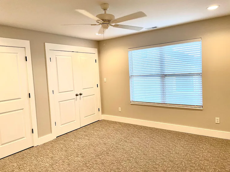 1416 Charleston Ave — Photo 11