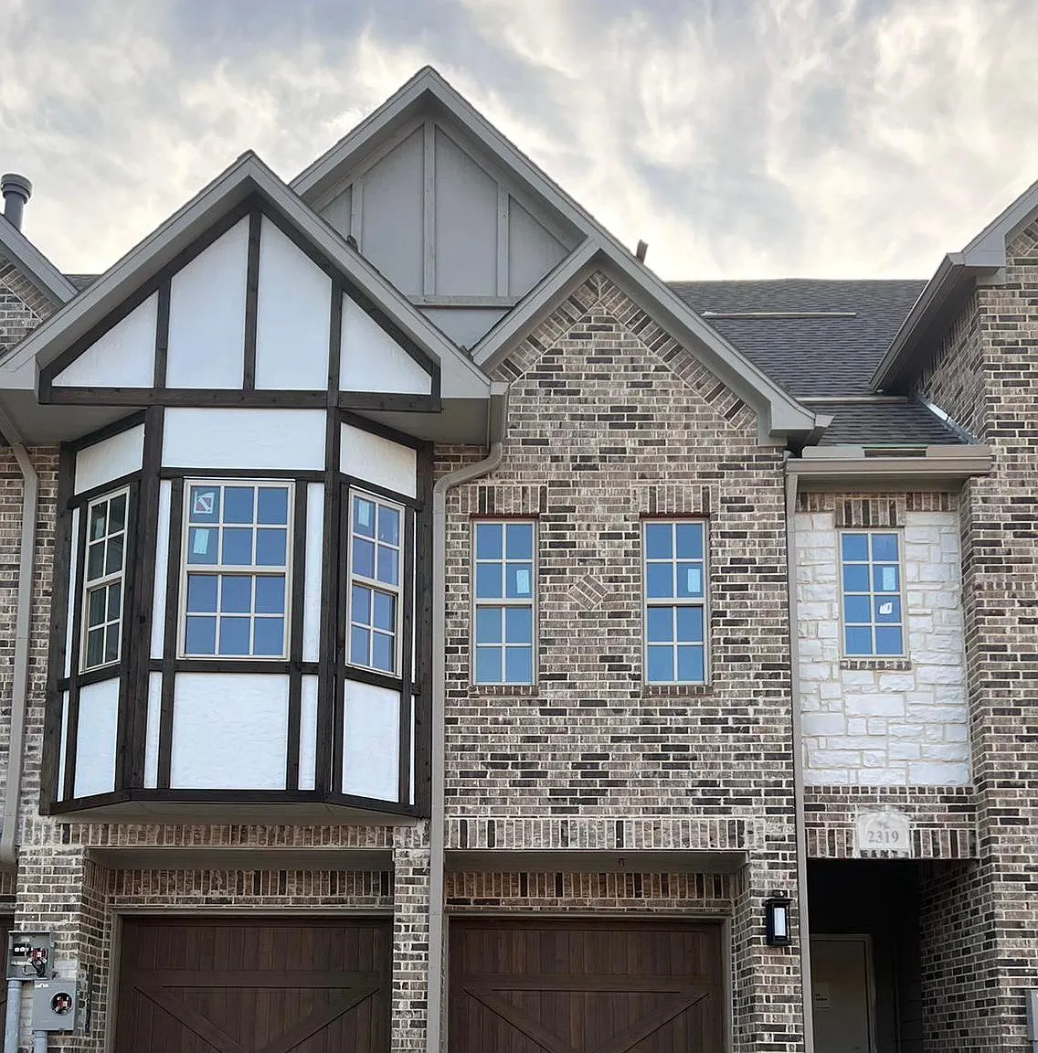 2319 Southwick Dr — Photo 1