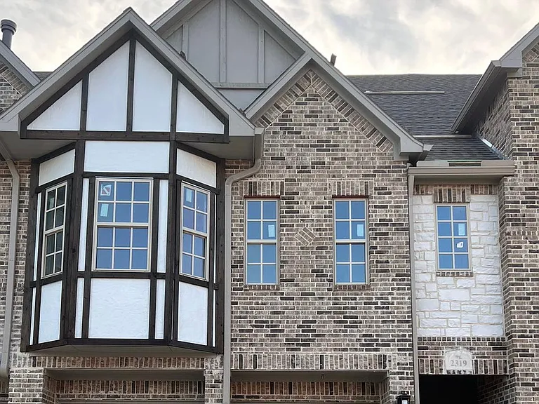 2319 Southwick Dr — Photo 1