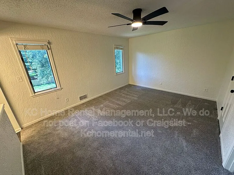 3870 SW Harbor Dr — Photo 22