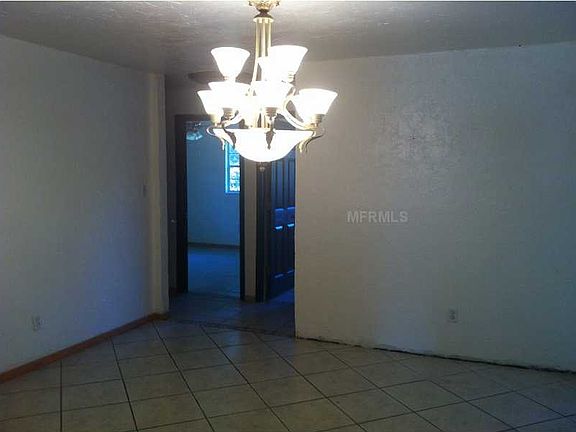 3rd image of 1515 W Winnemissett Ave