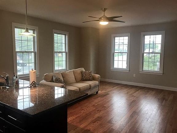 3rd image of 58 Clifton Pl #1