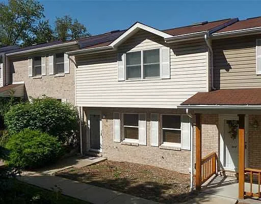 109 Wide St photo 1
