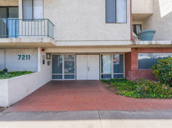 7211 Cozycroft Ave, Winnetka, CA
